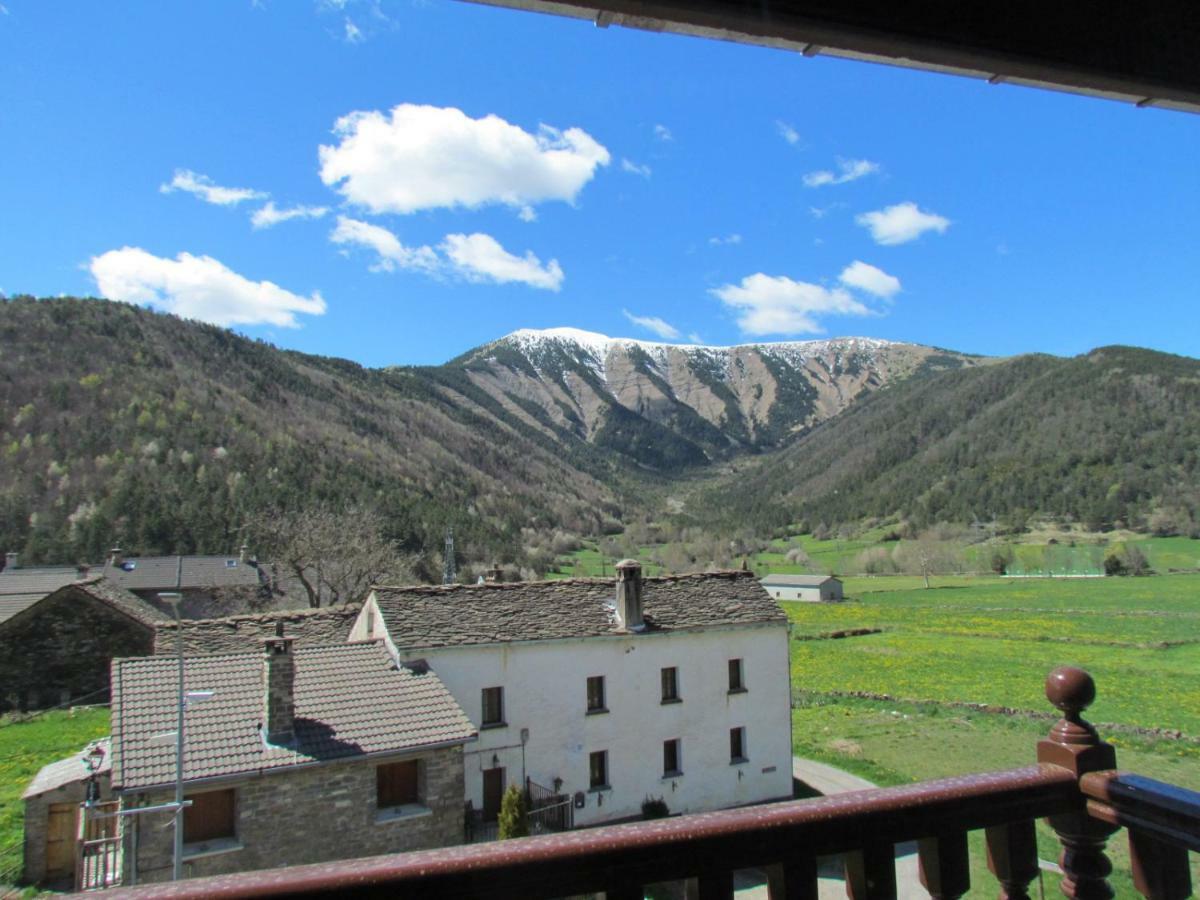 Hotel Las Nieves Linas de Broto Bagian luar foto